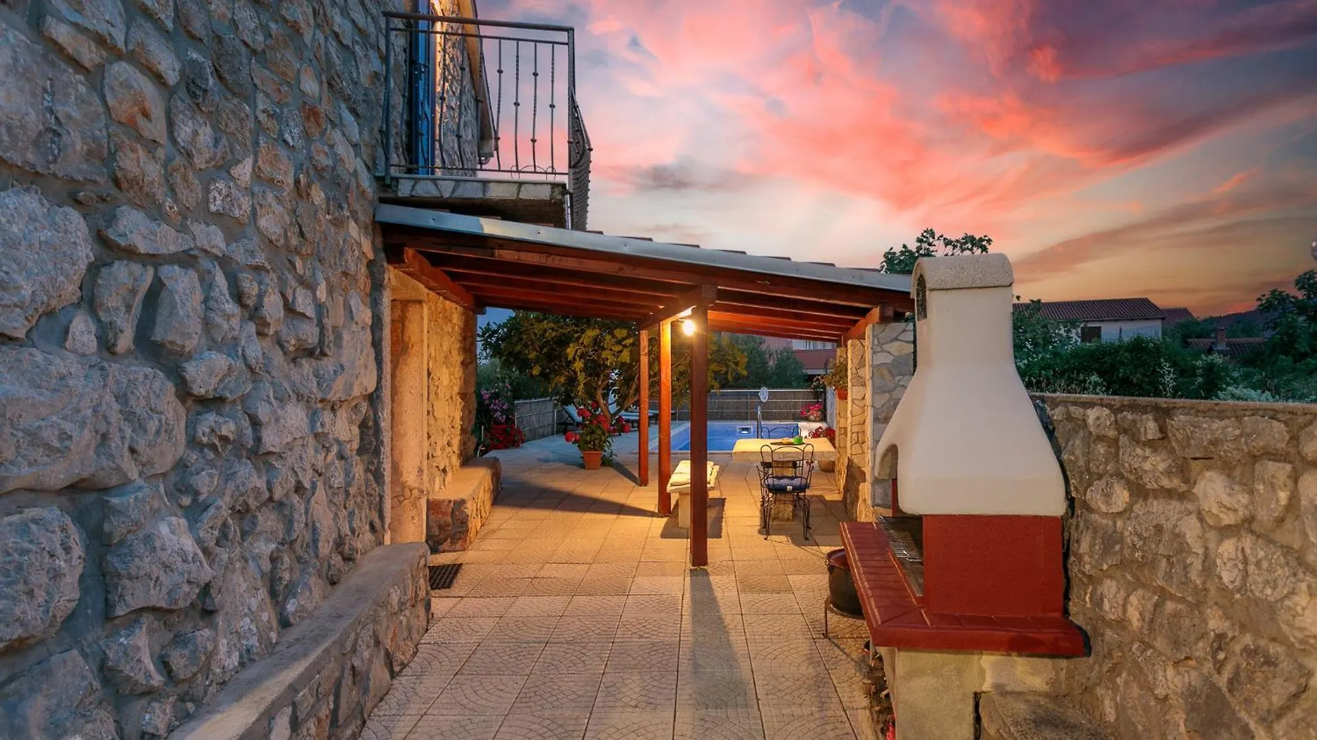Villa Galovic Brzac